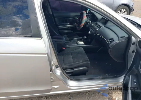 2008 Honda Accord 2.4 Ex z USA, uszkodzony, nr VIN JHMCP26728C035673